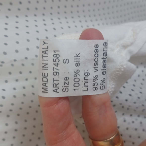 VIOLA BORGHI CHIFFON SILK BLOUSE NWOT POLKA DOT SIZE SMALL - Picture 3 of 9